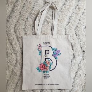 Bridgerton Queen's Ball Tote 👗💐🎆 Exclusive from the VIP Experience